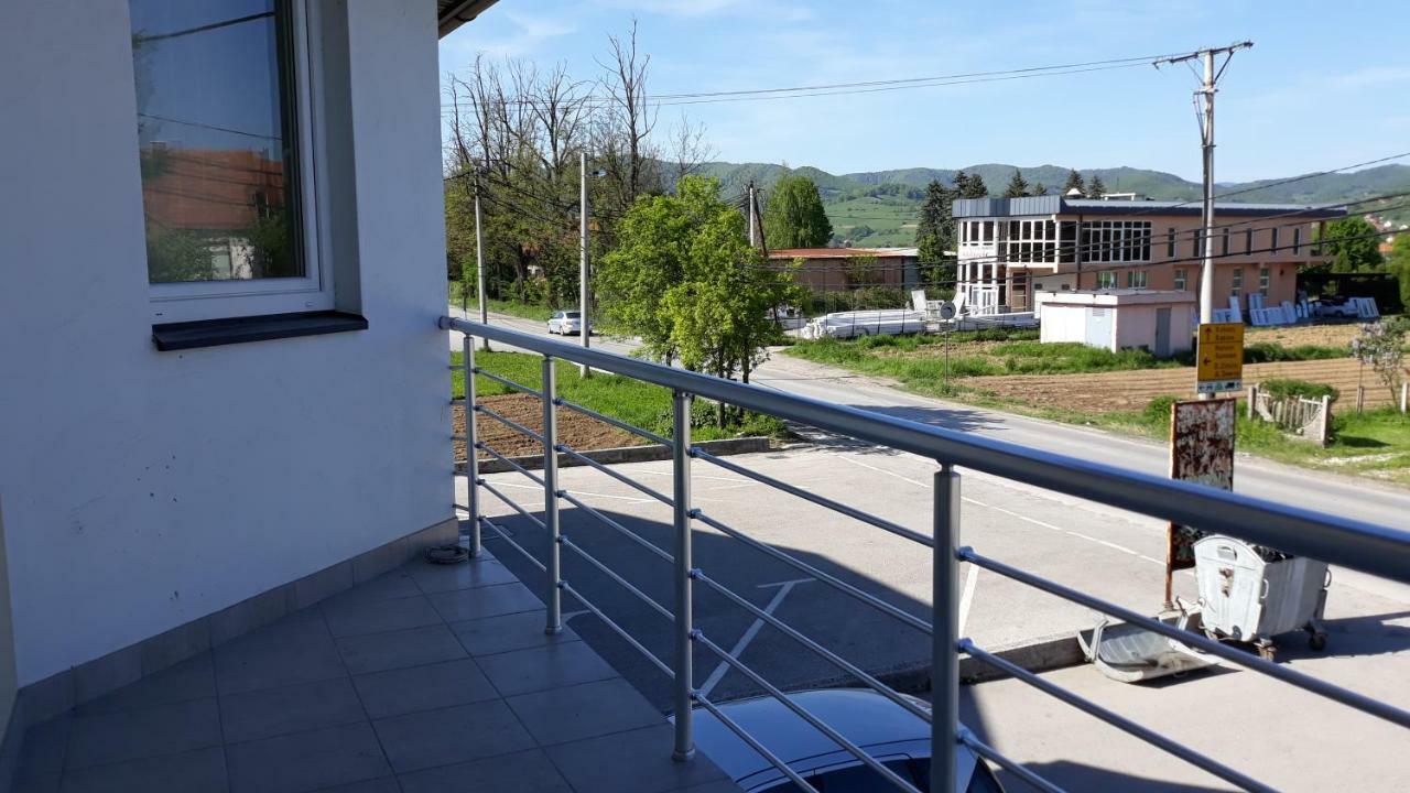 Apartments&Rooms Mido Visoko Exteriör bild